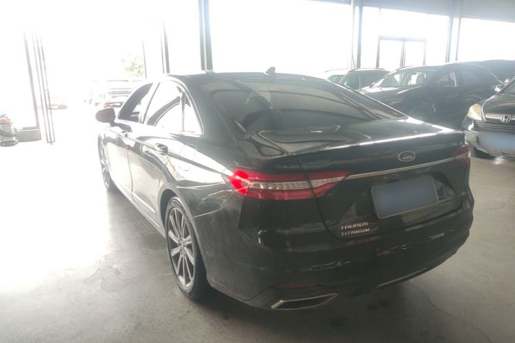 Used Ford Taurus 2019 EcoBoost 245 Premium Edition Exterior 2