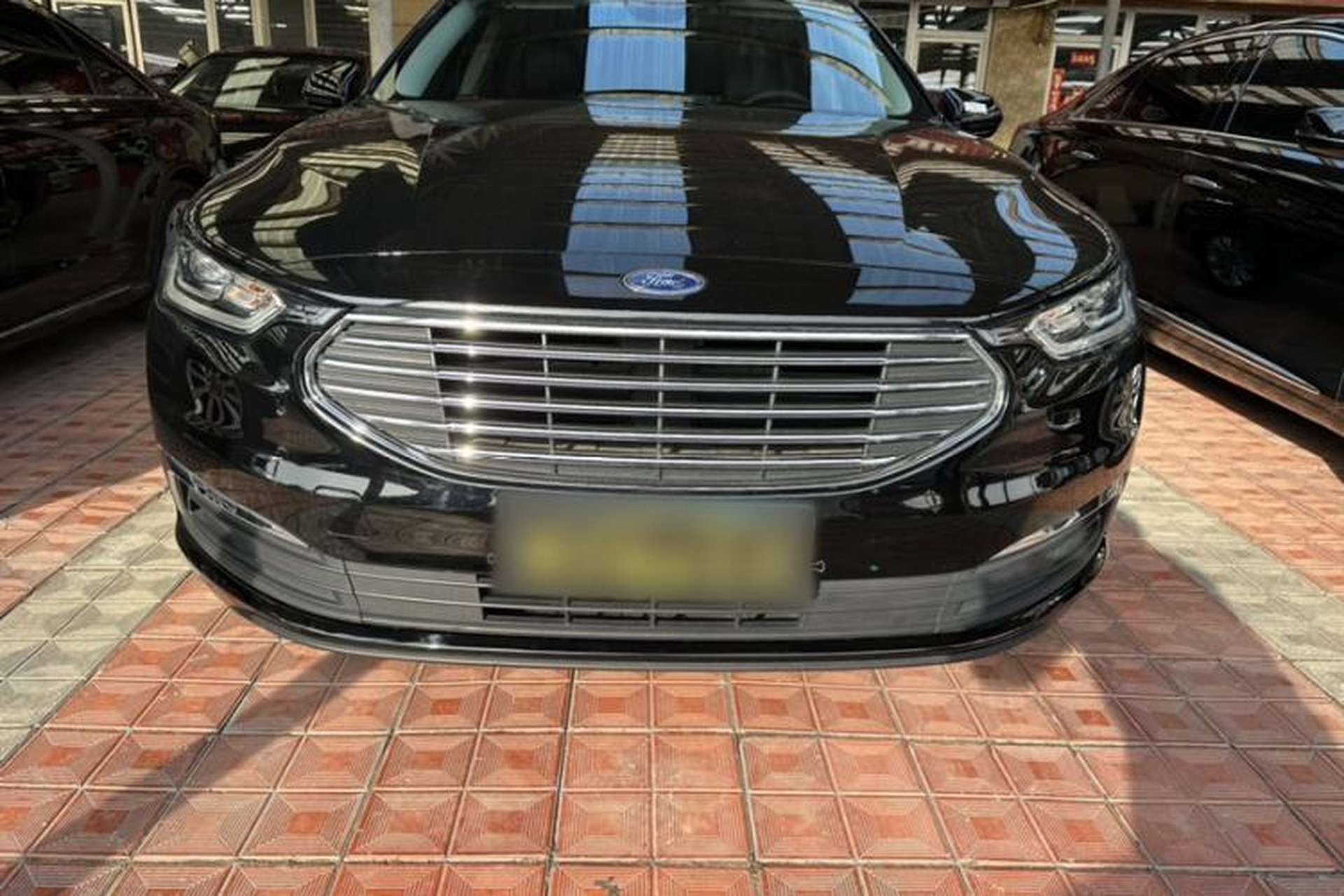 Used Ford Taurus 2019 EcoBoost 245 Comfort Edition Exterior 2