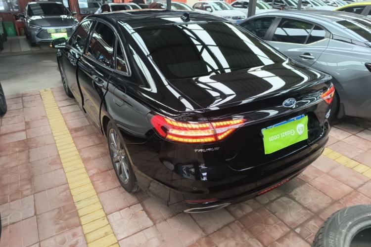 Used Ford Taurus 2019 EcoBoost 245 Premium Edition Exterior 2