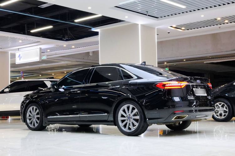 Used Ford Taurus 2019 EcoBoost 245 Premium Edition Exterior 3