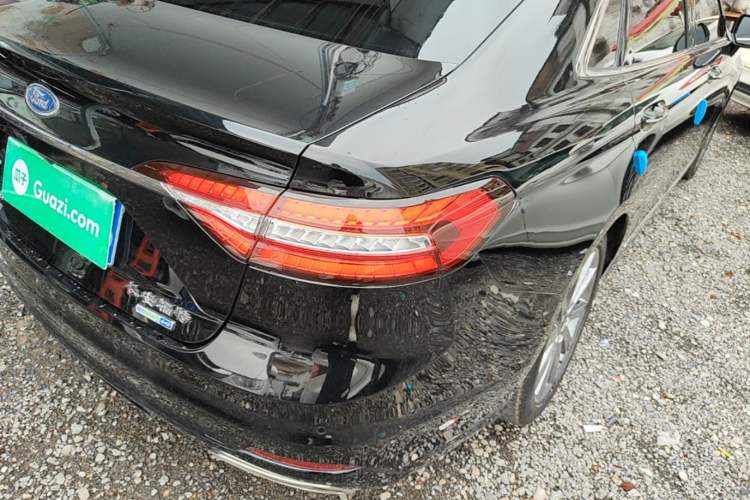 Used Ford Taurus 2019 EcoBoost 245 Premium Edition Exterior 3