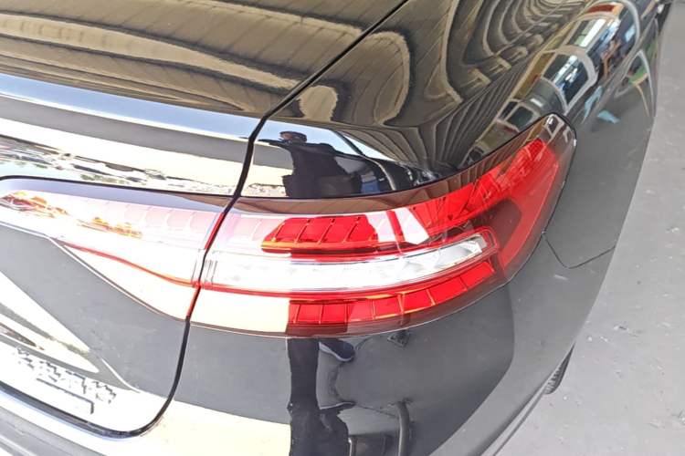 Used Ford Taurus 2019 EcoBoost 245 Premium Edition Exterior 3