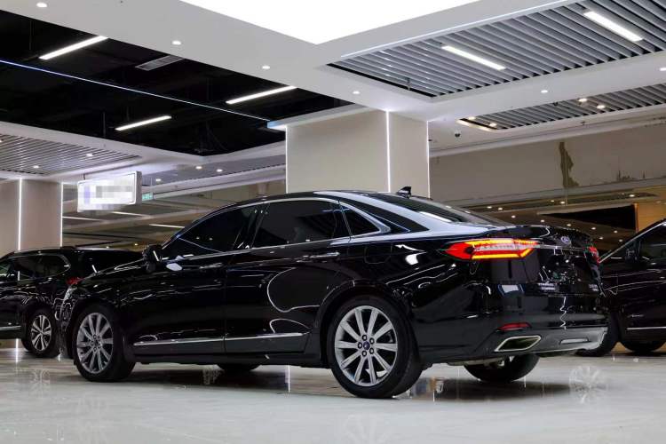 Used Ford Taurus 2019 EcoBoost 245 Premium Edition Exterior 4