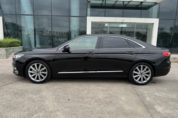 Used Ford Taurus 2019 EcoBoost 245 Premium Edition Exterior 4