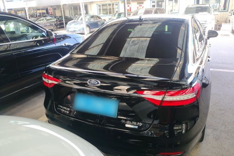 Used Ford Taurus 2019 EcoBoost 245 Premium Edition Exterior 4