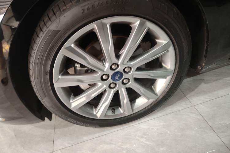Used Ford Taurus 2019 EcoBoost 245 Premium Edition Exterior 4