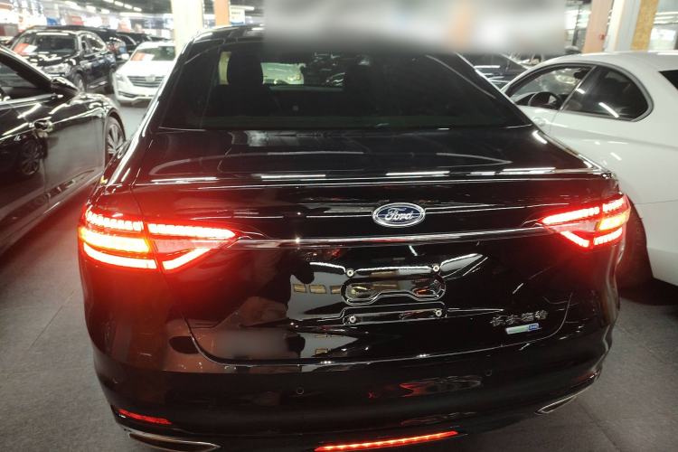 Used Ford Taurus 2019 EcoBoost 245 Premium Edition Exterior 4