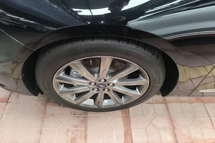Used Ford Taurus 2019 EcoBoost 245 Premium Edition Exterior 4