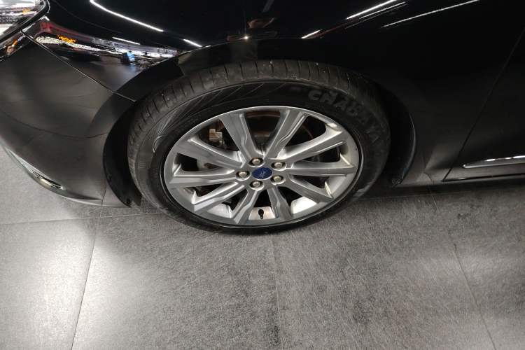 Used Ford Taurus 2019 EcoBoost 245 Premium Edition Exterior 7