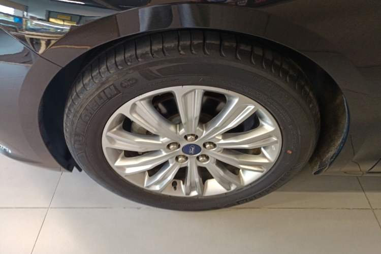 Used Ford Taurus 2019 EcoBoost 245 Comfort Edition Exterior 7