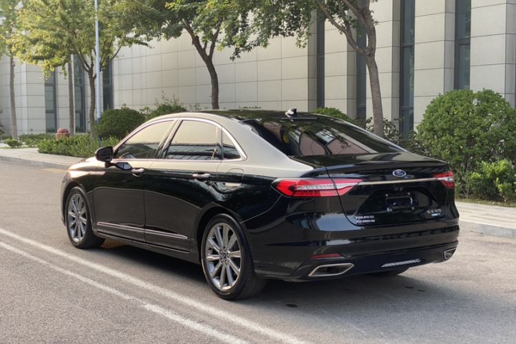 Used Ford Taurus 2019 EcoBoost 245 Premium Edition Exterior 8