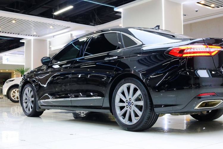Used Ford Taurus 2019 EcoBoost 245 Premium Edition Exterior 8