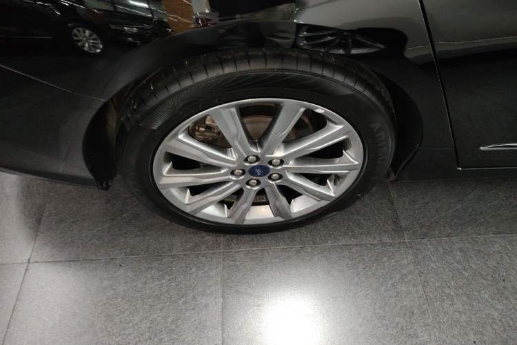 Used Ford Taurus 2019 EcoBoost 245 Premium Edition Exterior 8
