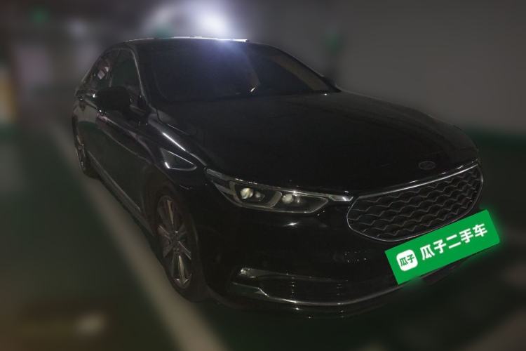 Used Ford Taurus 2019 EcoBoost 245 Premium Edition Front Right 45 Deg