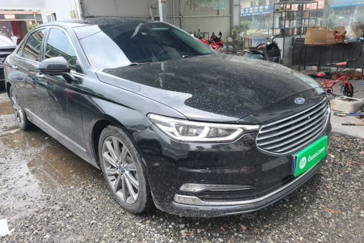 Used Ford Taurus 2019 EcoBoost 245 Premium Edition Front Right 45 Deg