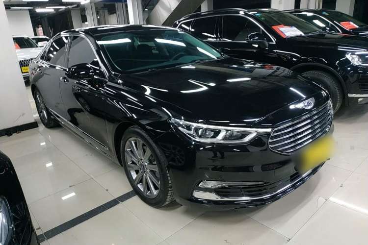 Used Ford Taurus 2019 EcoBoost 245 Premium Edition Front Right 45 Deg