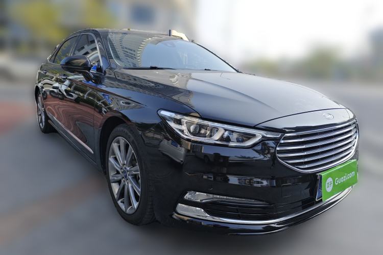 Used Ford Taurus 2019 EcoBoost 245 Premium Edition Front Right 45 Deg