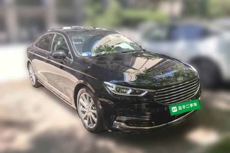 Used Ford Taurus 2019 EcoBoost 245 Premium Edition Front Right 45 Deg