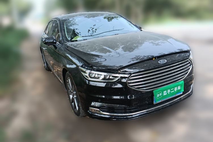 Used Ford Taurus 2019 EcoBoost 245 Premium Edition Front Right 45 Deg