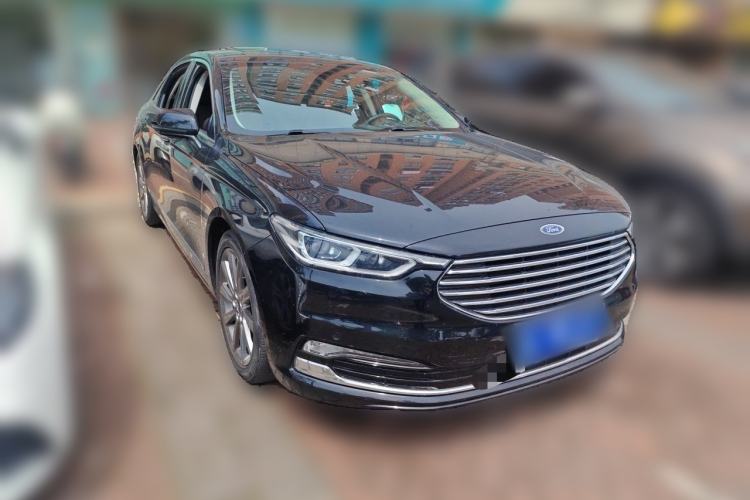 Used Ford Taurus 2019 EcoBoost 245 Premium Edition Front Right 45 Deg