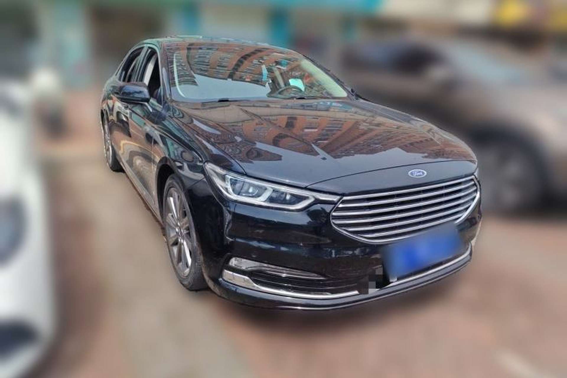 Used Ford Taurus 2019 EcoBoost 245 Premium Edition Front Right 45 Deg