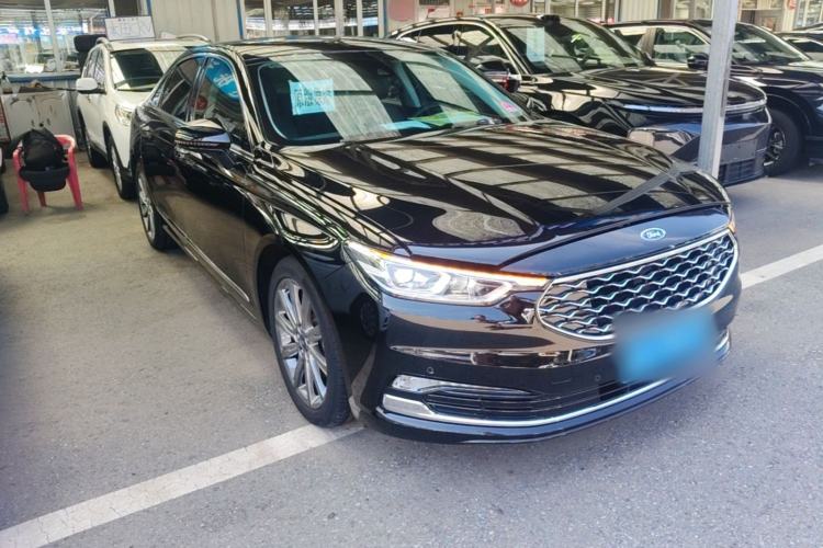 Used Ford Taurus 2019 EcoBoost 245 Premium Edition Front Right 45 Deg