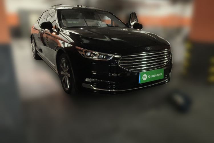 Used Ford Taurus 2019 EcoBoost 245 Premium Edition Front Right 45 Deg
