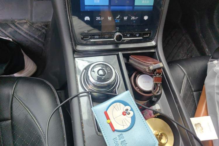 Used Ford Taurus 2019 EcoBoost 245 Premium Edition Gear Lever