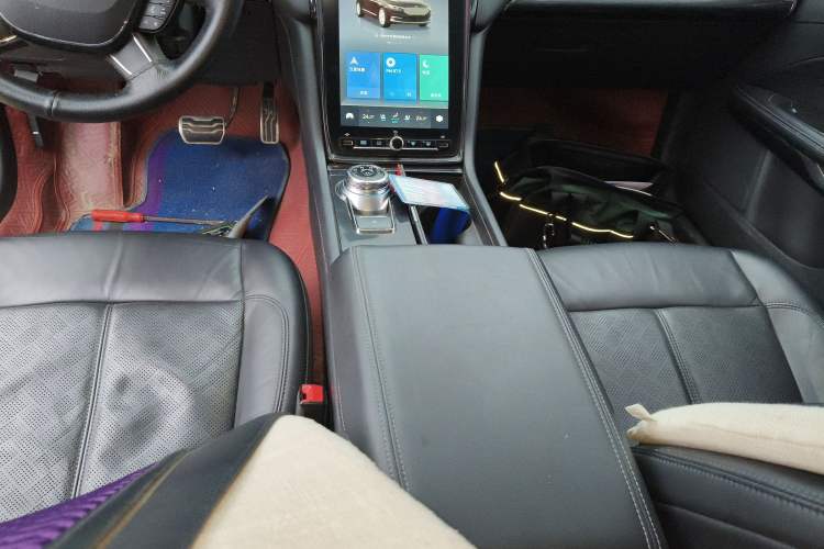 Used Ford Taurus 2019 EcoBoost 245 Premium Edition Gear Lever
