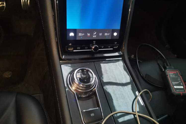 Used Ford Taurus 2019 EcoBoost 245 Premium Edition Gear Lever