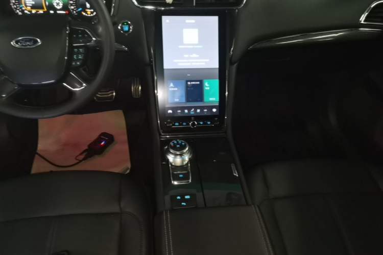 Used Ford Taurus 2019 EcoBoost 245 Premium Edition Gear Lever