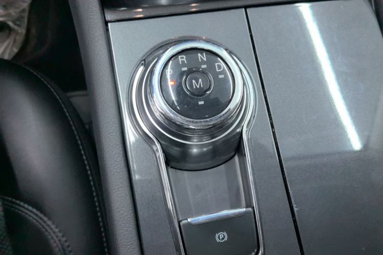 Used Ford Taurus 2019 EcoBoost 245 Premium Edition Gear Lever