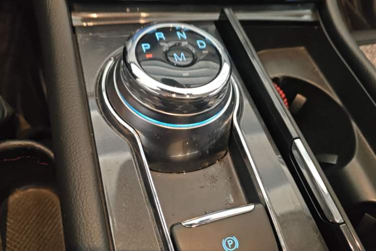 Used Ford Taurus 2019 EcoBoost 245 Premium Edition Gear Lever