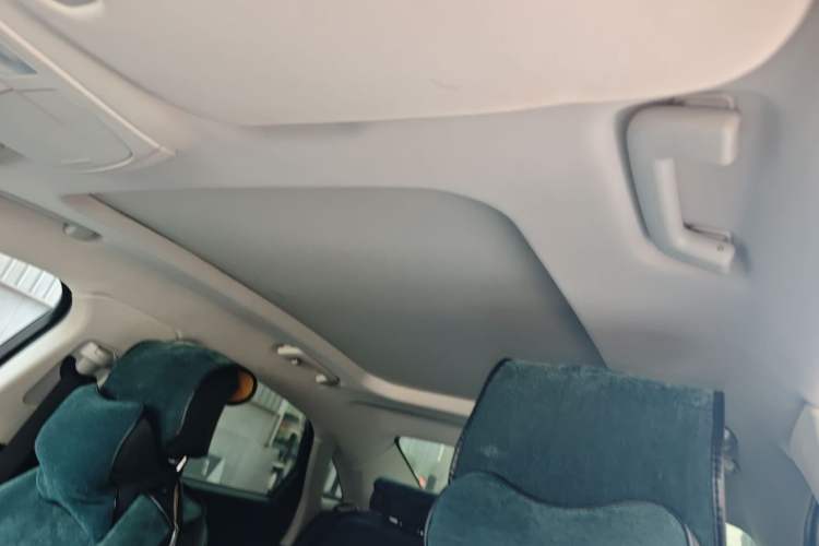Used Ford Taurus 2019 EcoBoost 245 Comfort Edition Headliner