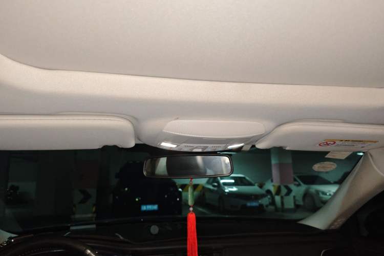 Used Ford Taurus 2019 EcoBoost 245 Comfort Edition Headliner
