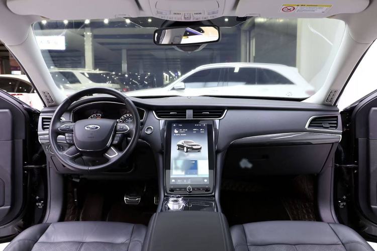 Used Ford Taurus 2019 EcoBoost 245 Premium Edition Interior 1