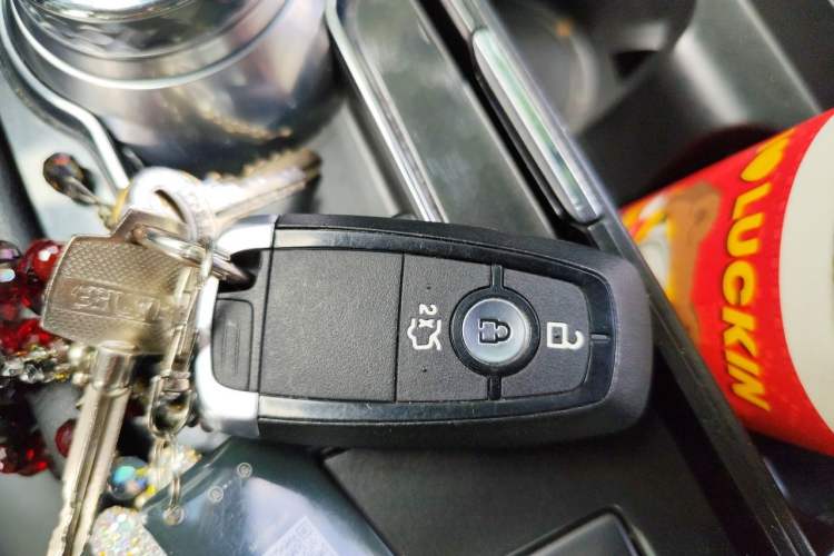 Used Ford Taurus 2019 EcoBoost 245 Premium Edition Interior 1