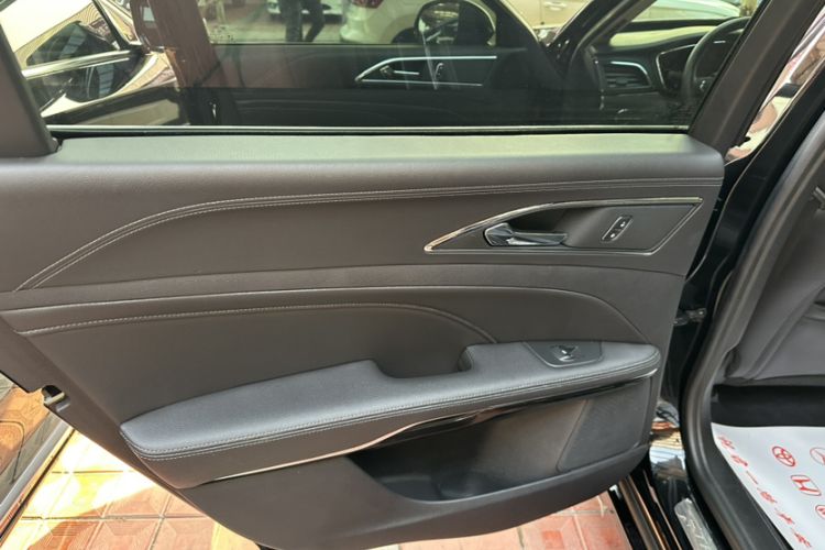 Used Ford Taurus 2019 EcoBoost 245 Comfort Edition Interior 1