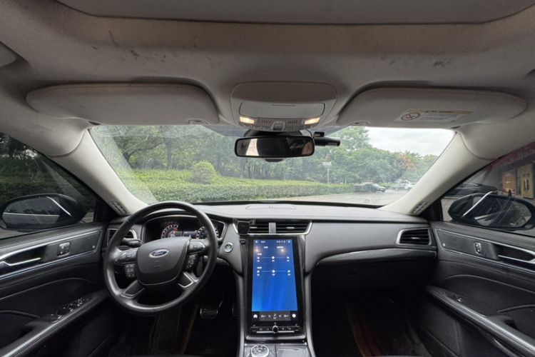 Used Ford Taurus 2019 EcoBoost 245 Premium Edition Interior 1