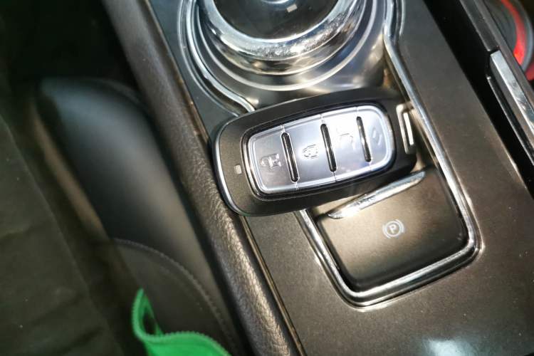 Used Ford Taurus 2019 EcoBoost 245 Comfort Edition Interior 1