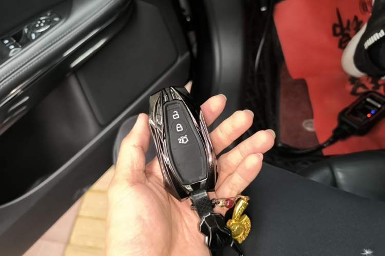Used Ford Taurus 2019 EcoBoost 245 Premium Edition Interior 1