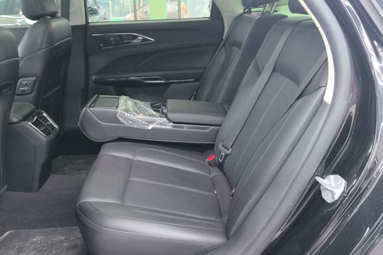 Used Ford Taurus 2019 EcoBoost 245 Premium Edition Interior 1