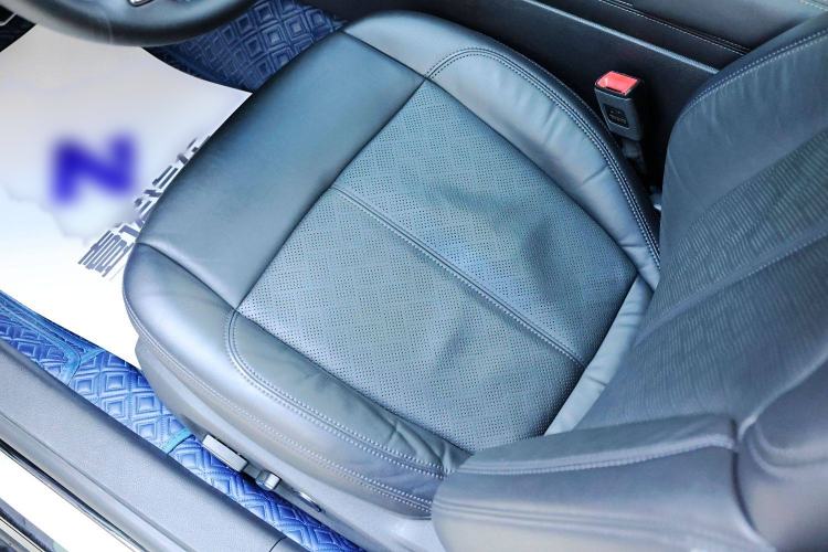 Used Ford Taurus 2019 EcoBoost 245 Premium Edition Interior 11