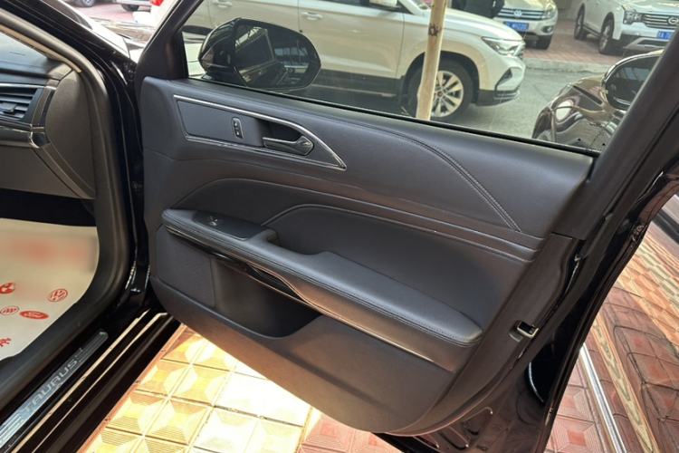 Used Ford Taurus 2019 EcoBoost 245 Comfort Edition Interior 11