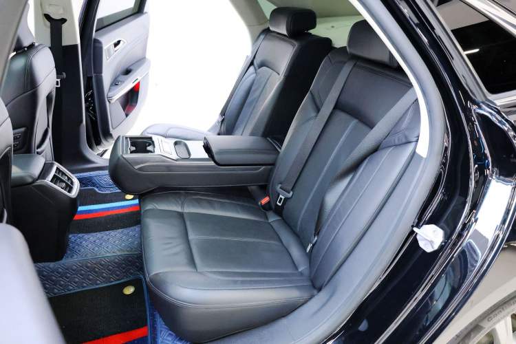 Used Ford Taurus 2019 EcoBoost 245 Premium Edition Interior 13