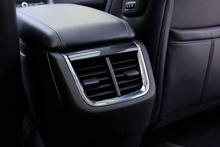 Used Ford Taurus 2019 EcoBoost 245 Premium Edition Interior 13