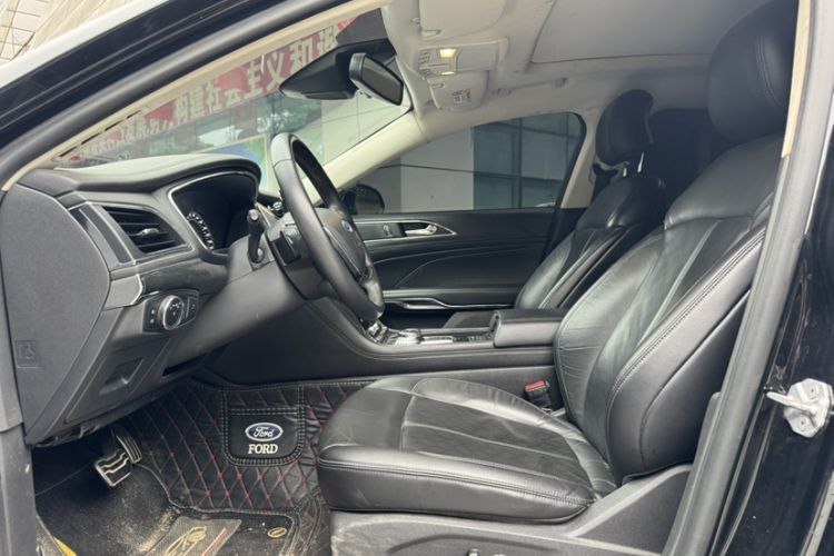 Used Ford Taurus 2019 EcoBoost 245 Premium Edition Interior 2