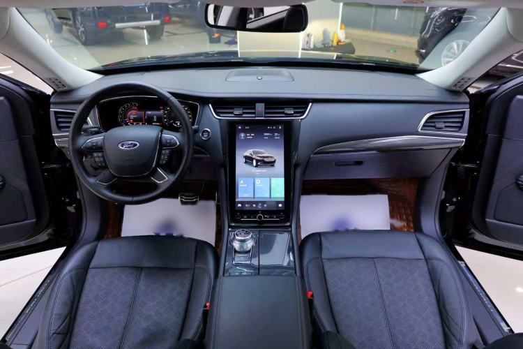Used Ford Taurus 2019 EcoBoost 245 Premium Edition Interior 3