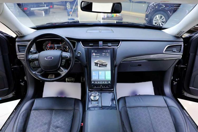 Used Ford Taurus 2019 EcoBoost 245 Premium Edition Interior 3
