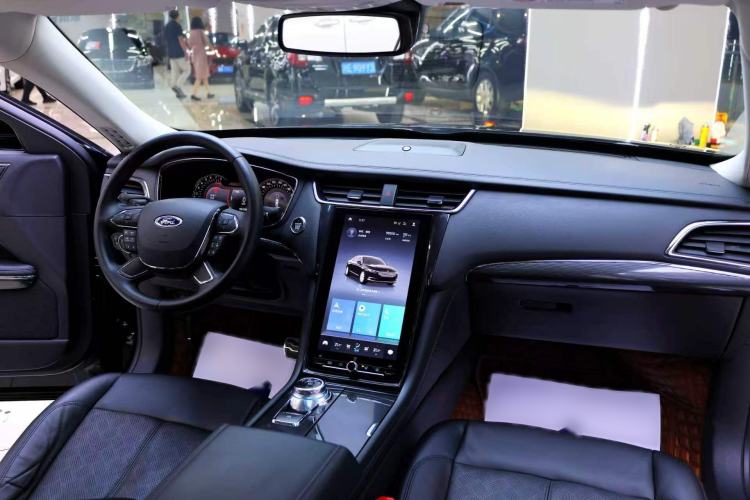 Used Ford Taurus 2019 EcoBoost 245 Premium Edition Interior 4